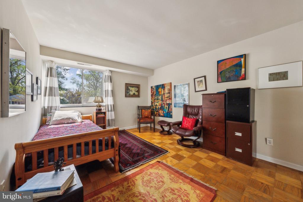 22 MANOR CIR Unit: 104