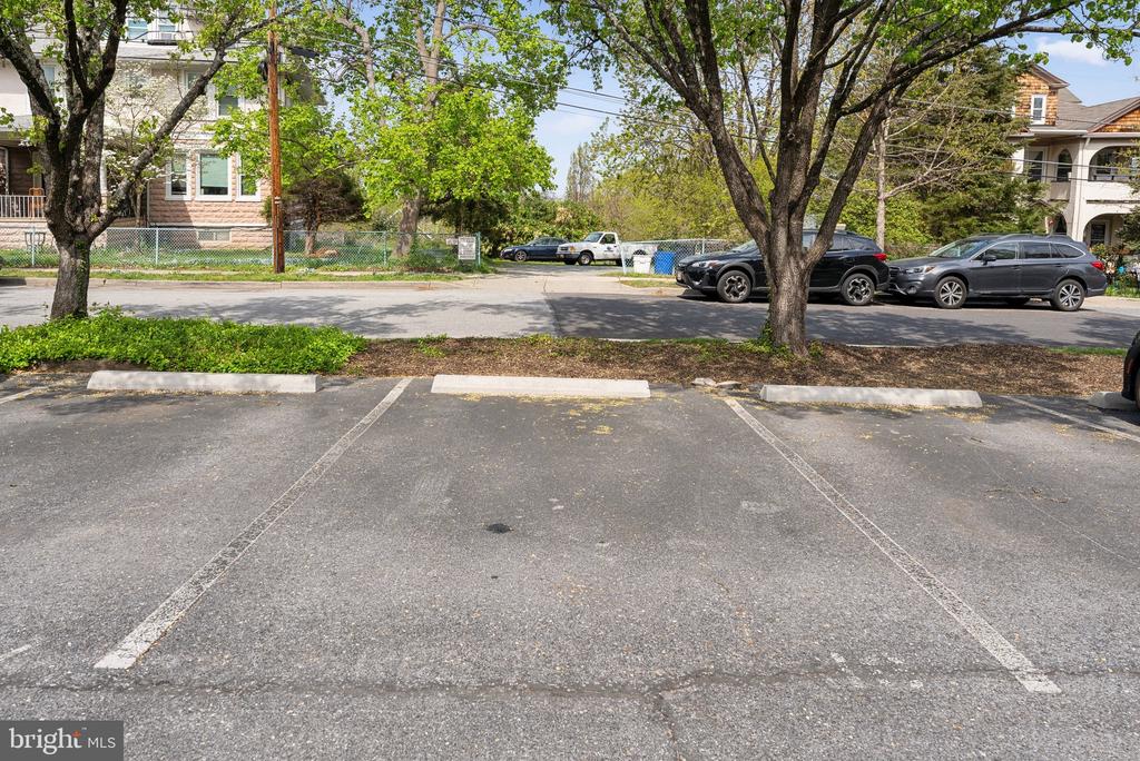 22 MANOR CIR Unit: 104