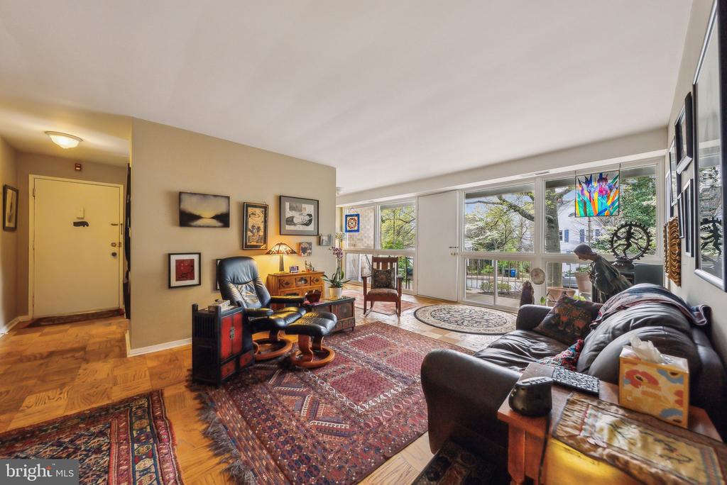 22 MANOR CIR Unit: 104