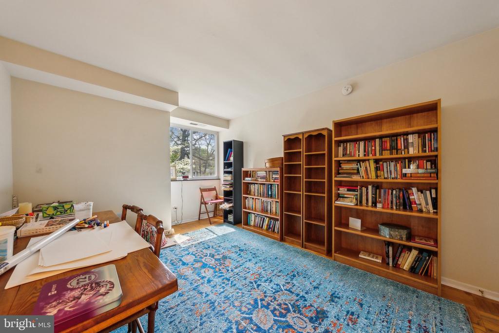 22 MANOR CIR Unit: 104
