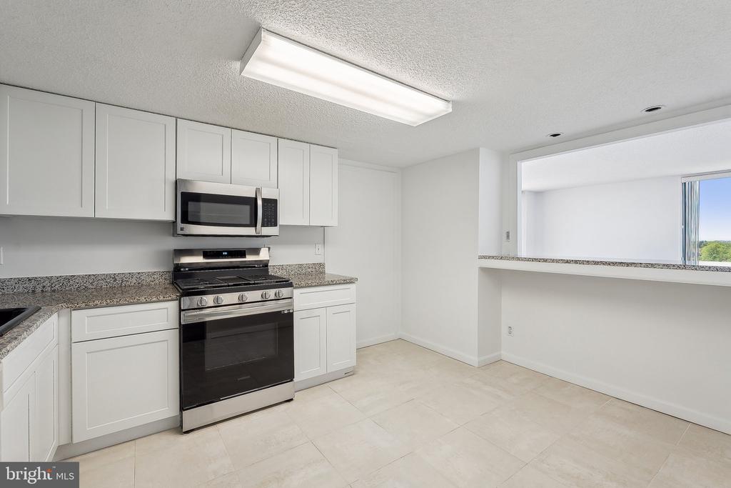 5225 POOKS HILL ROAD Unit: 1728S