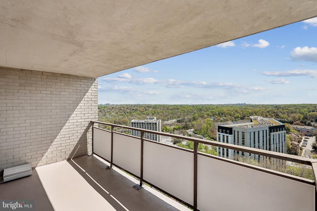 5225 POOKS HILL ROAD Unit: 1728S