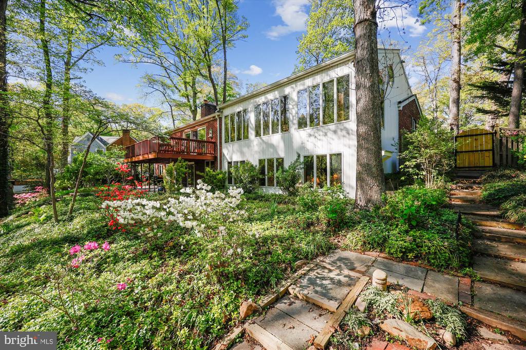 10606 MANTZ ROAD