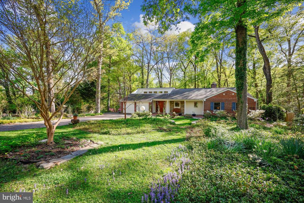 10606 MANTZ ROAD