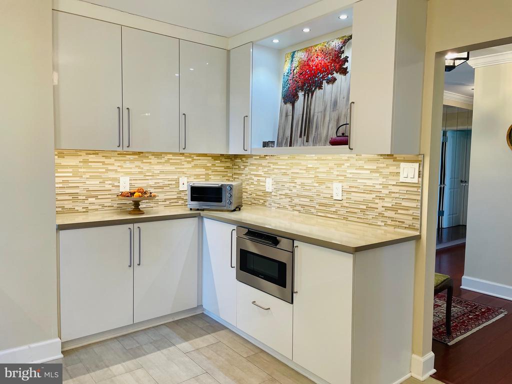 5225 POOKS HILL ROAD Unit: 1613S