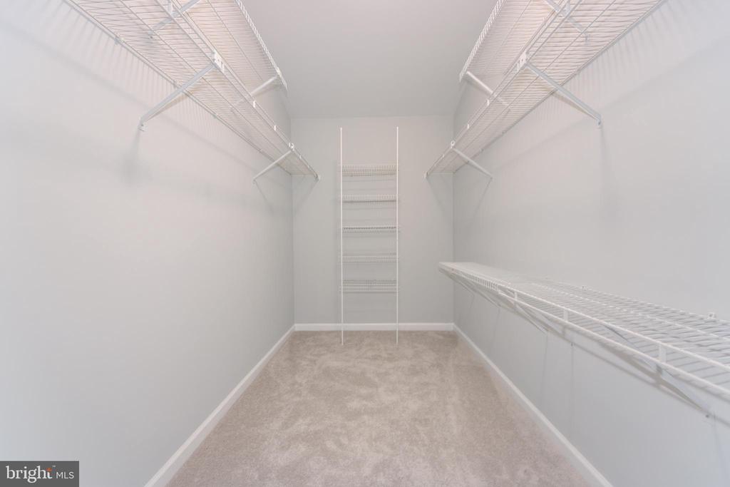 13434 FAIRLAND PARK DRIVE