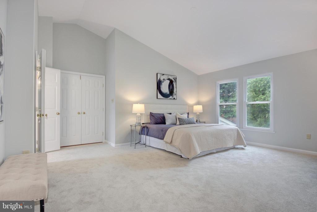 13434 FAIRLAND PARK DRIVE