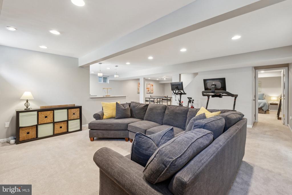 18014 WILDMAN COURT