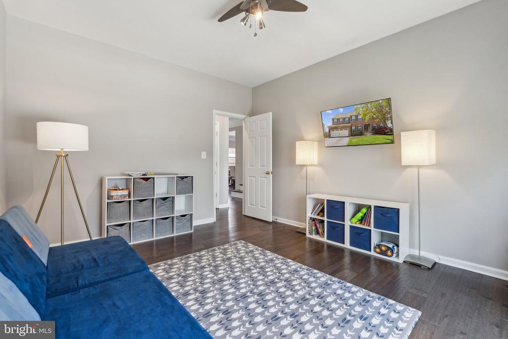 18014 WILDMAN COURT