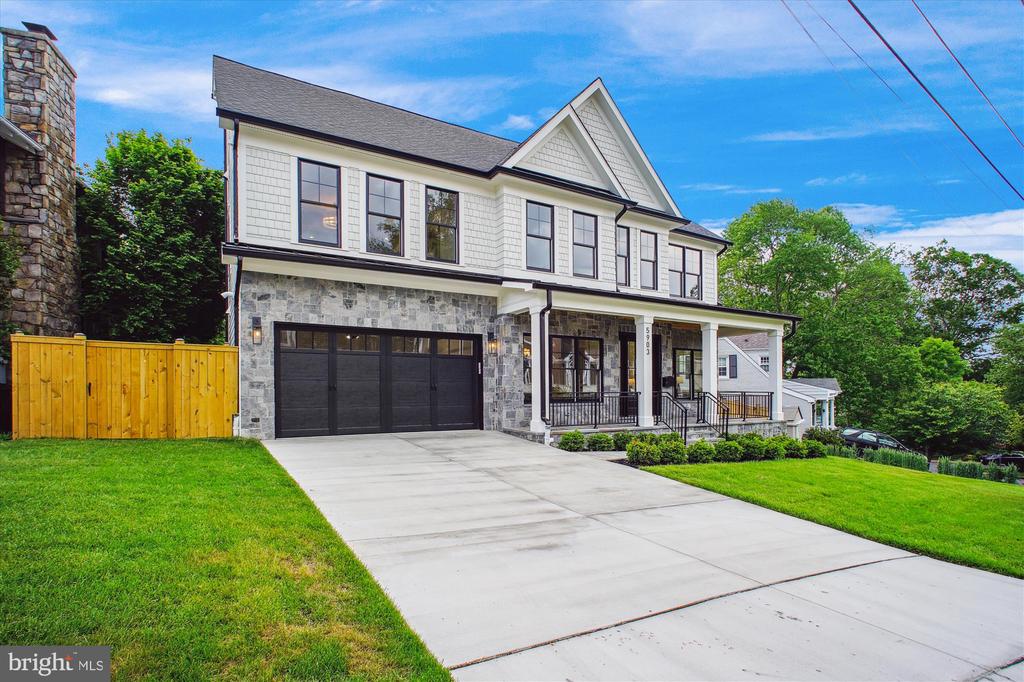 5903 CARLTON LANE