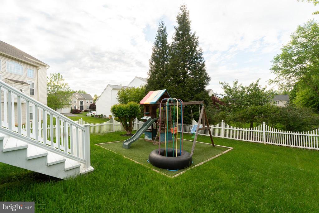 14309 KINGS CROSSING BOULEVARD