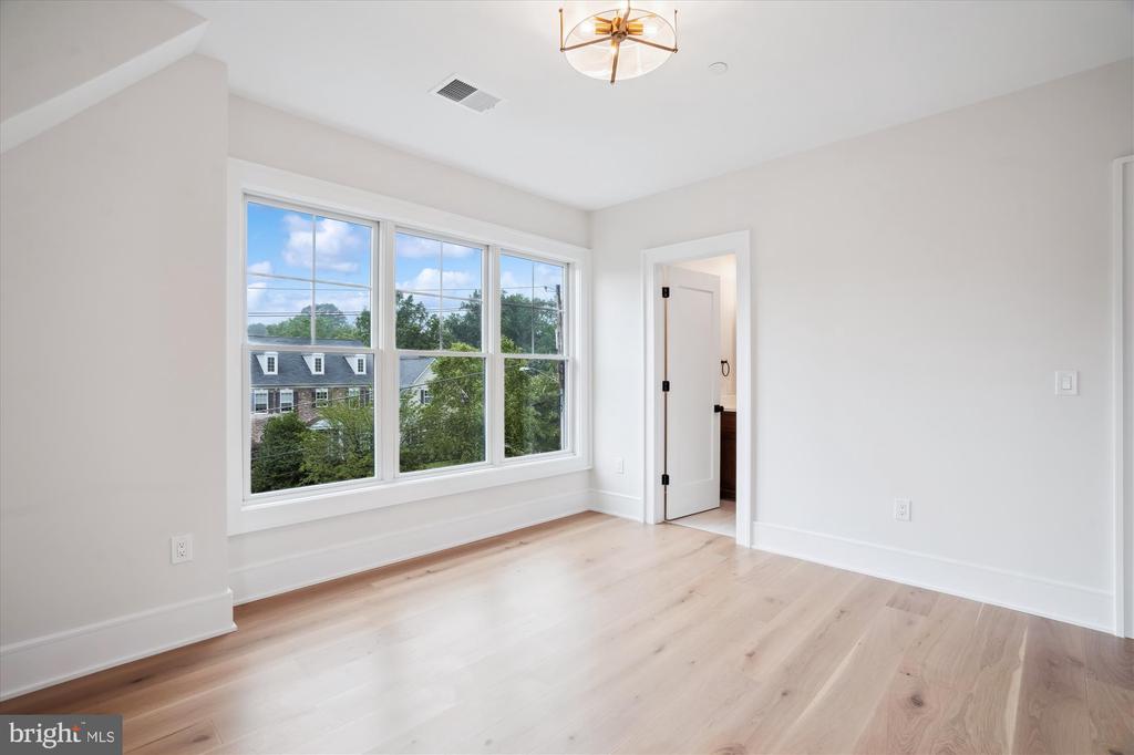 6605 PYLE ROAD