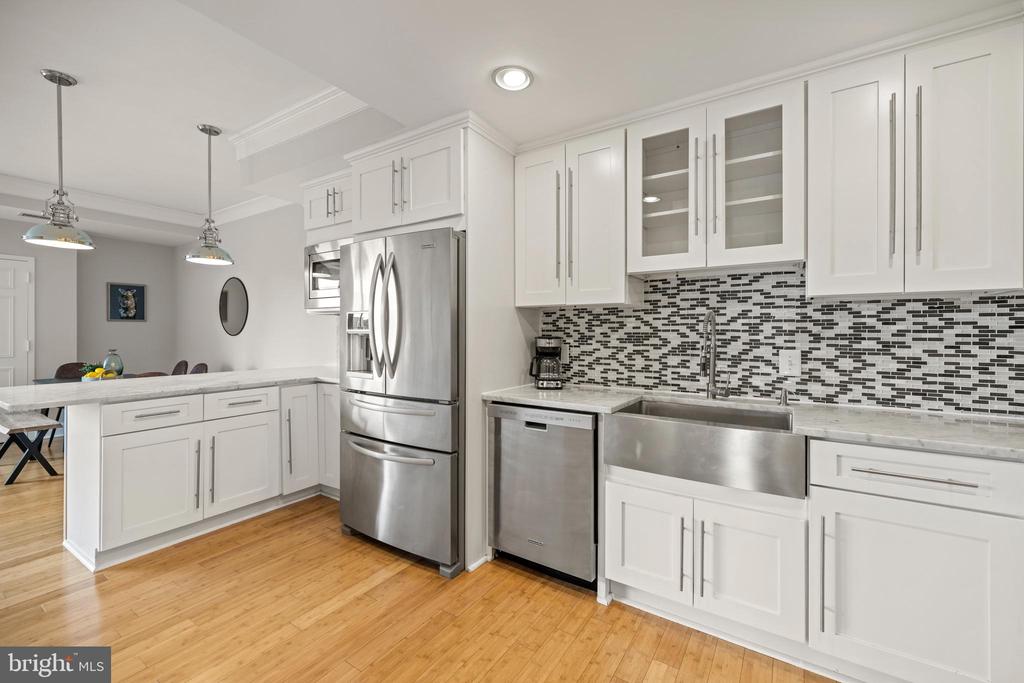8101 CONNECTICUT AVENUE Unit: C700