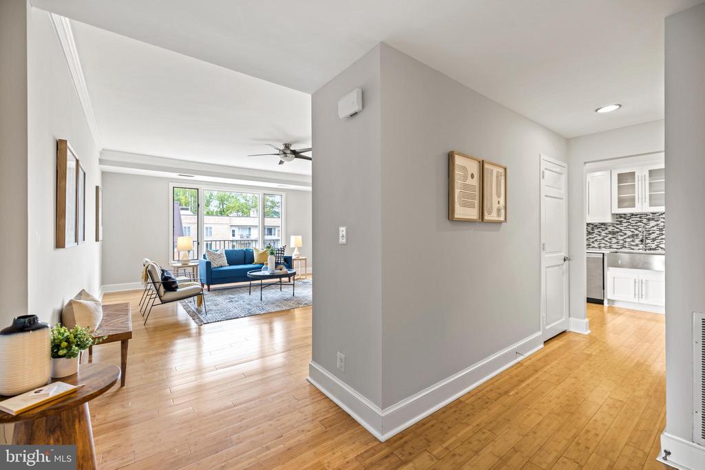 8101 CONNECTICUT AVENUE Unit: C700