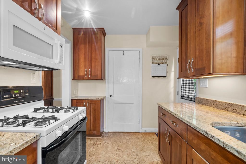 10104 BIG ROCK ROAD