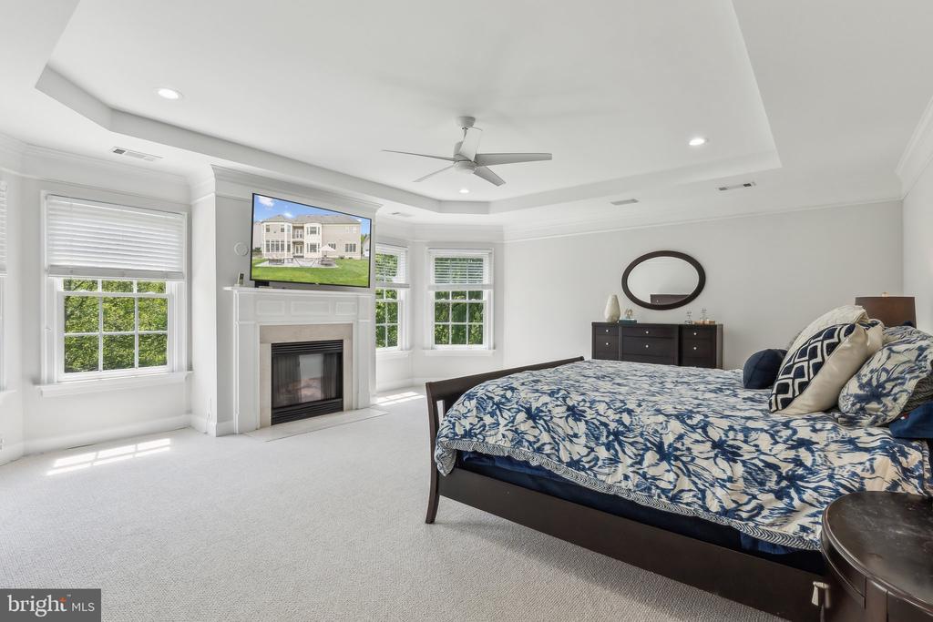 1402 LAKE NORWOOD WAY