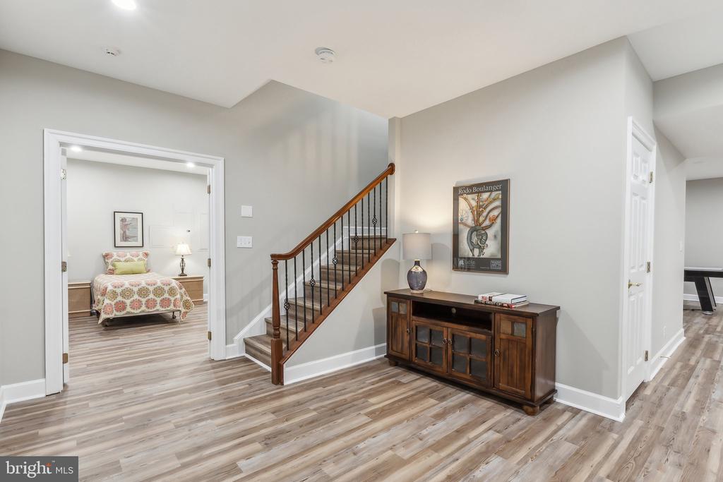 1402 LAKE NORWOOD WAY