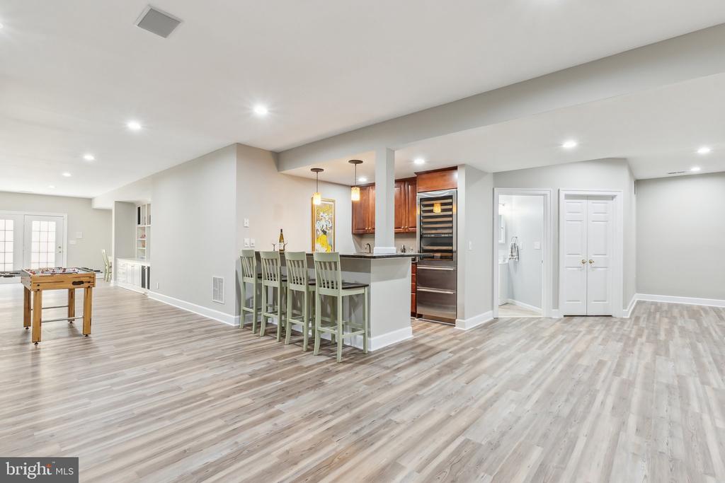 1402 LAKE NORWOOD WAY