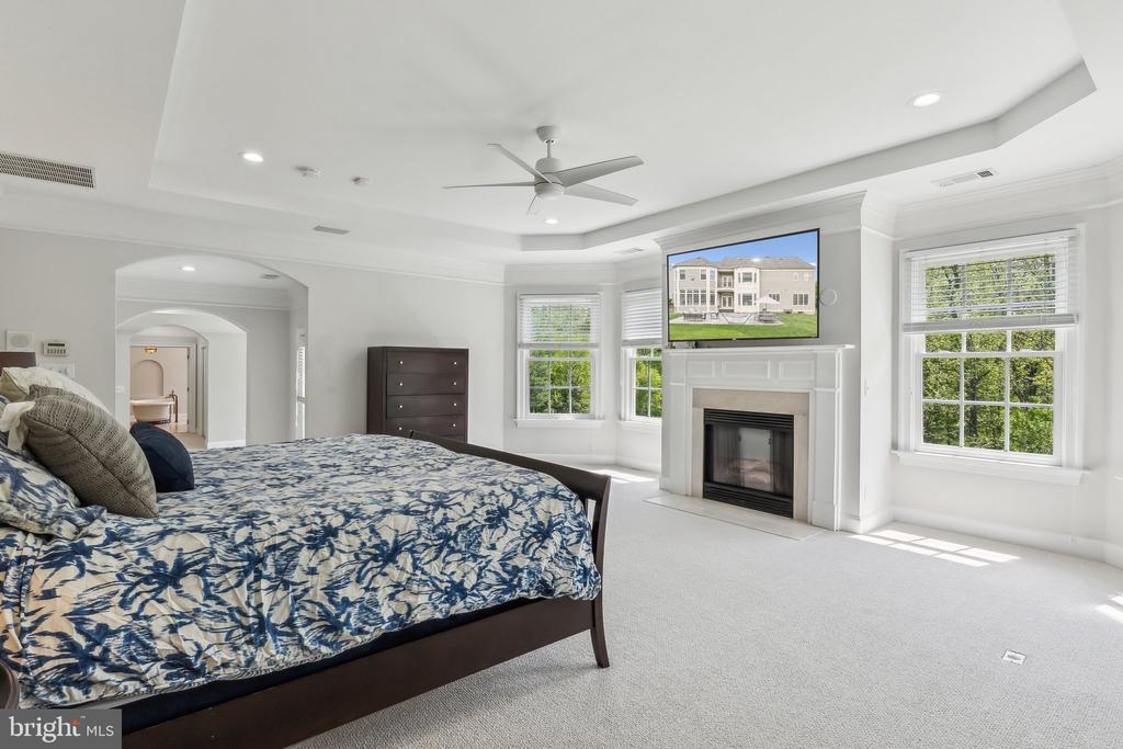 1402 LAKE NORWOOD WAY