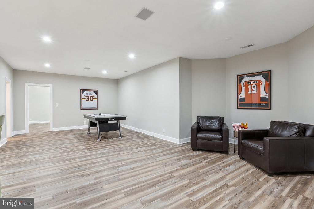 1402 LAKE NORWOOD WAY