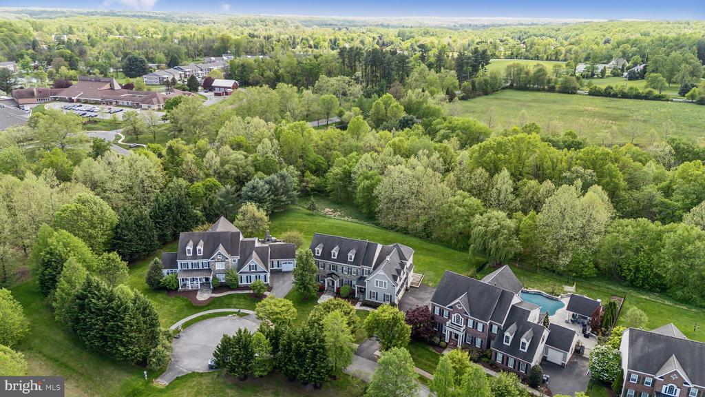 1402 LAKE NORWOOD WAY