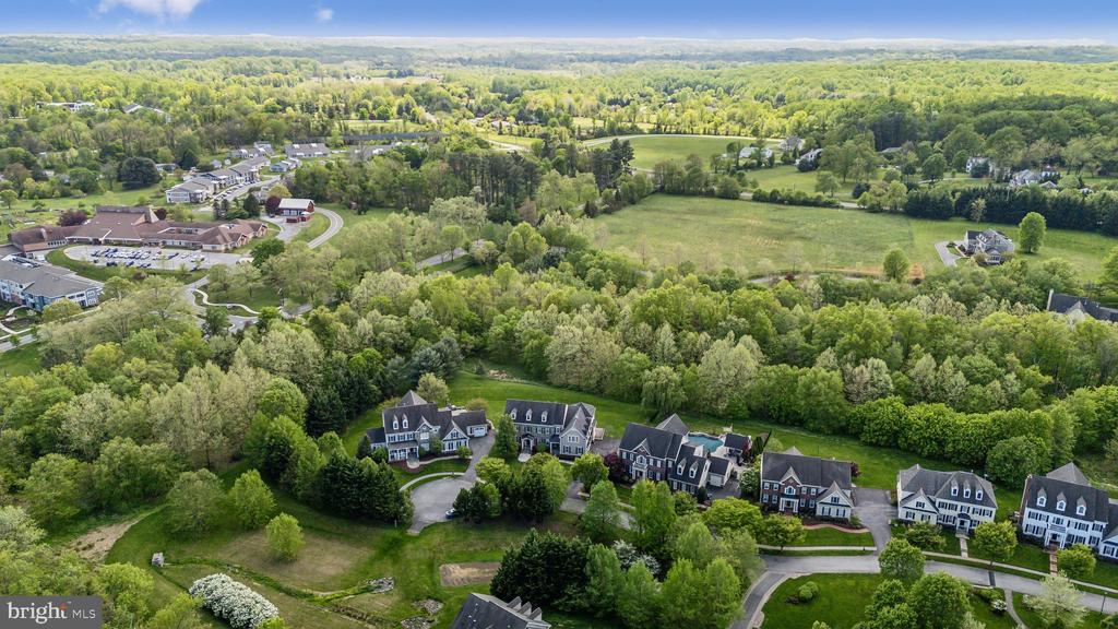 1402 LAKE NORWOOD WAY
