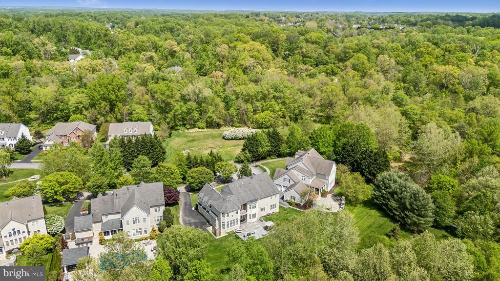 1402 LAKE NORWOOD WAY