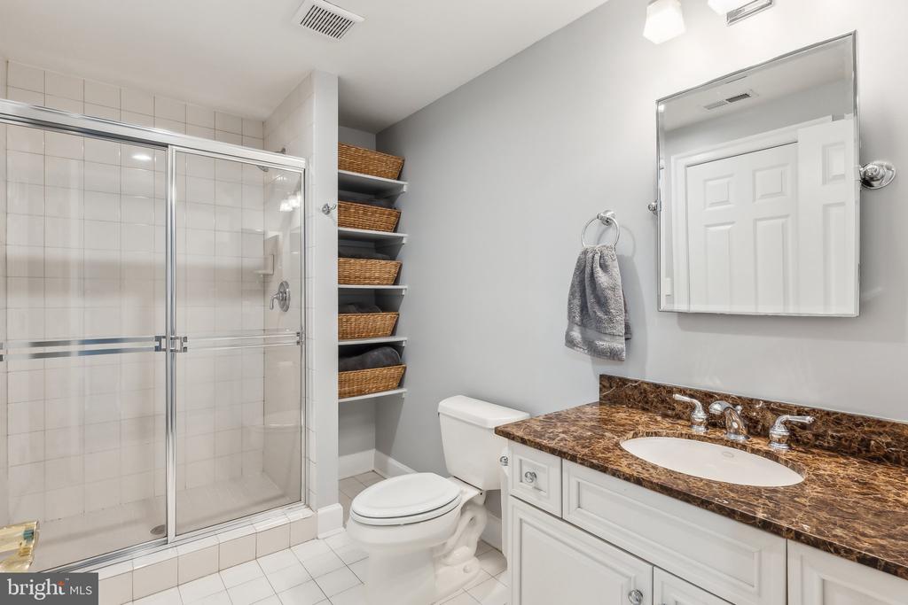 1402 LAKE NORWOOD WAY