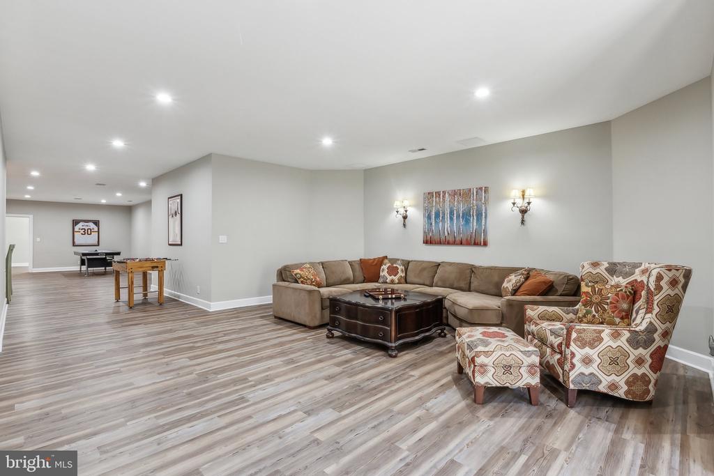 1402 LAKE NORWOOD WAY