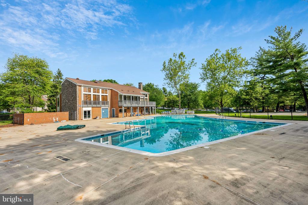 13117 WONDERLAND WAY Unit: 4 (13-146)