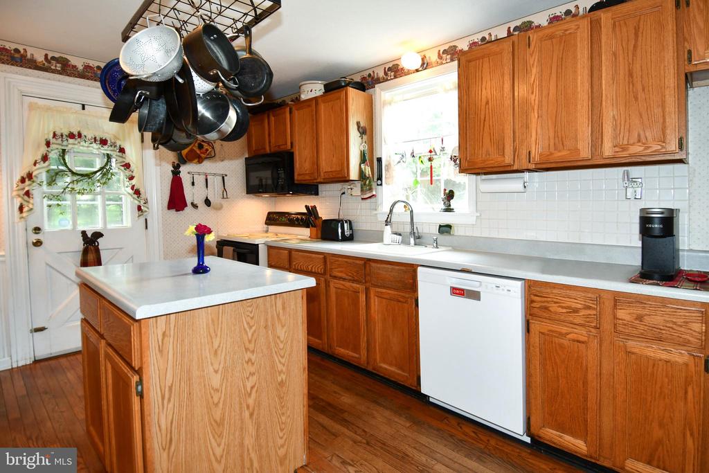 1310 HORNELL DRIVE