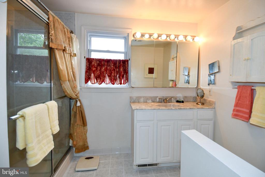1310 HORNELL DRIVE
