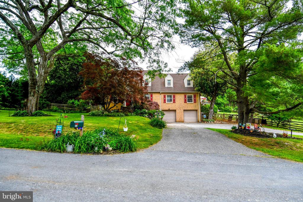1310 HORNELL DRIVE