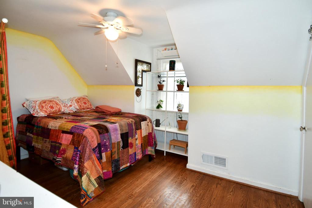 1310 HORNELL DRIVE