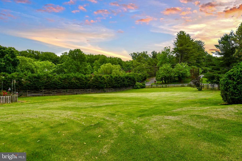 1310 HORNELL DRIVE