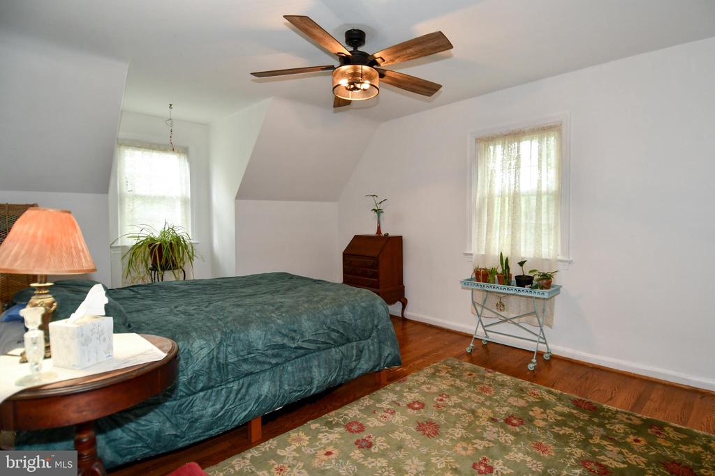 1310 HORNELL DRIVE