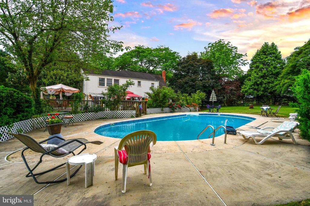 1310 HORNELL DRIVE