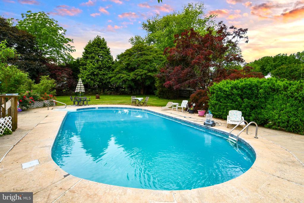 1310 HORNELL DRIVE