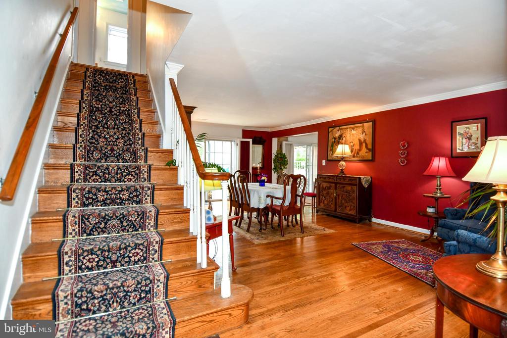1310 HORNELL DRIVE