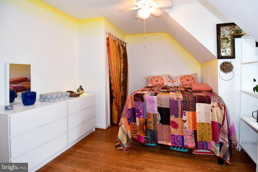 1310 HORNELL DRIVE