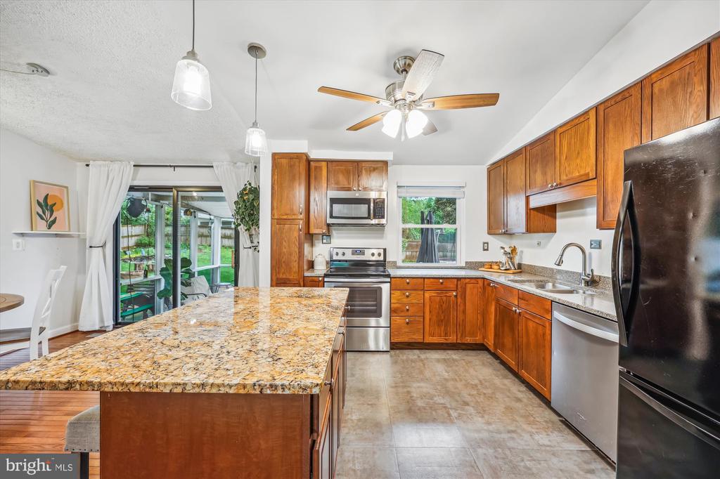 19110 DOWDEN CIRCLE