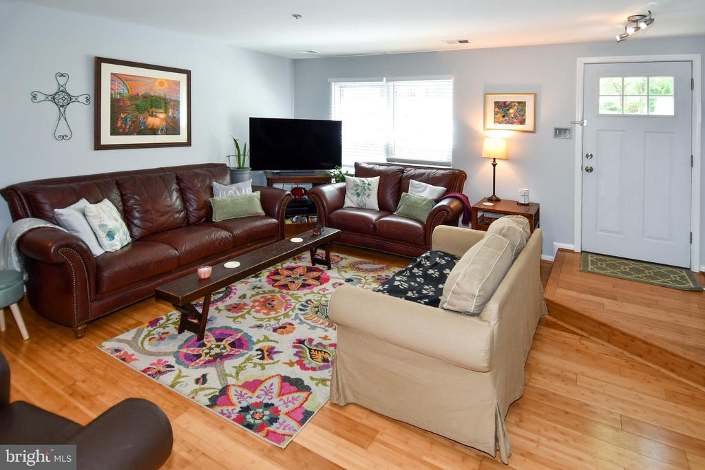 19064 HIGHSTREAM DRIVE Unit: 777