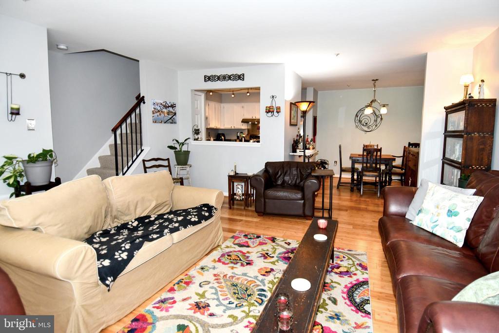 19064 HIGHSTREAM DRIVE Unit: 777