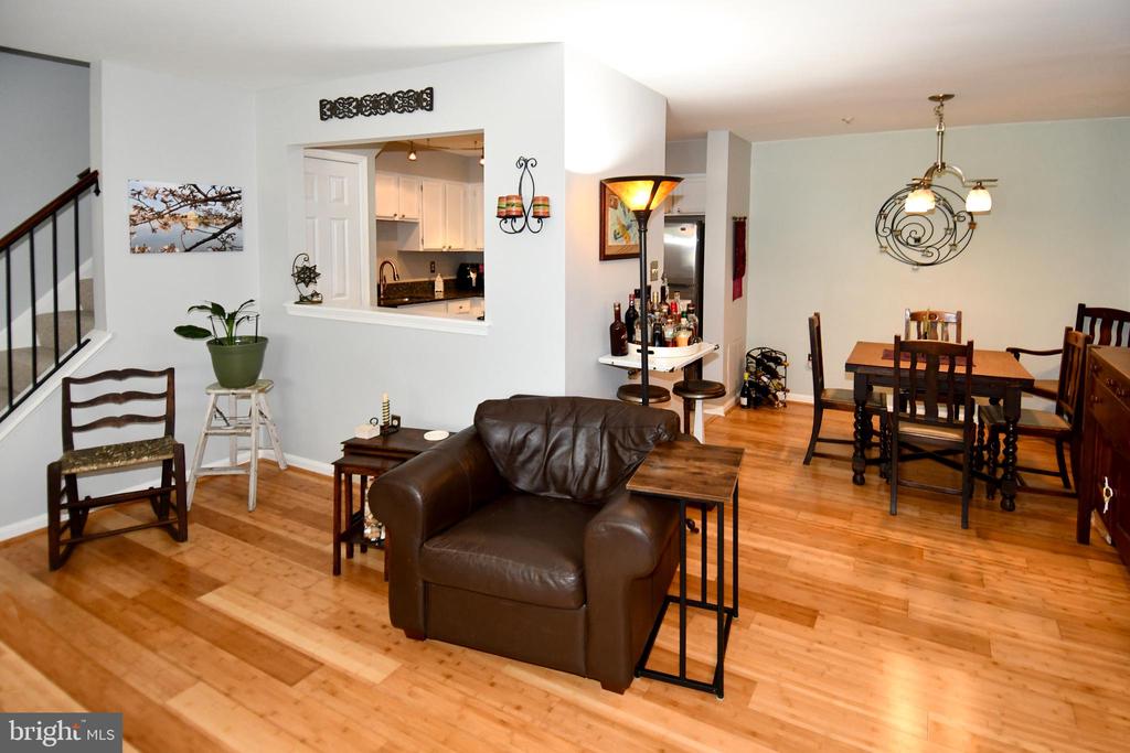 19064 HIGHSTREAM DRIVE Unit: 777