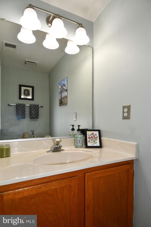 19064 HIGHSTREAM DRIVE Unit: 777