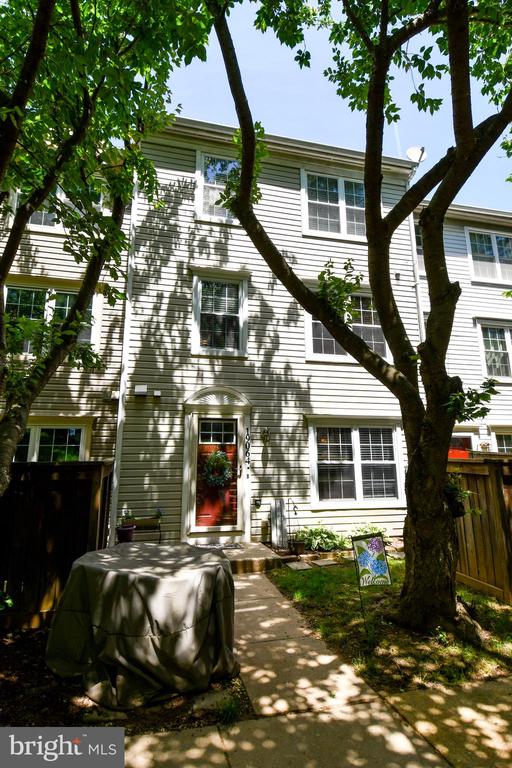 19064 HIGHSTREAM DRIVE Unit: 777