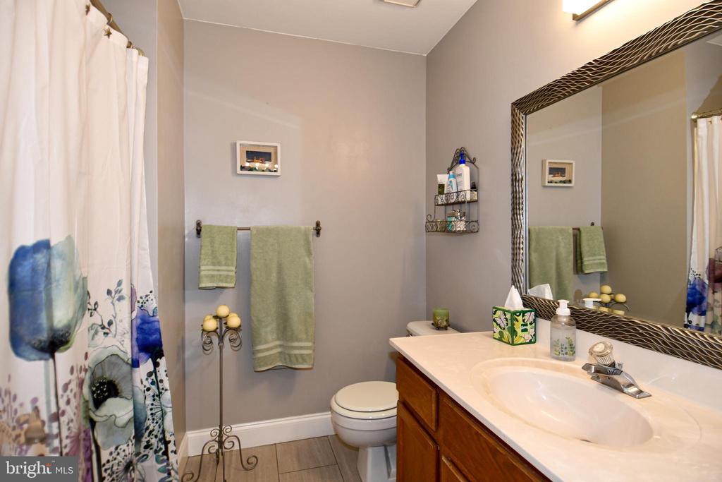 19064 HIGHSTREAM DRIVE Unit: 777