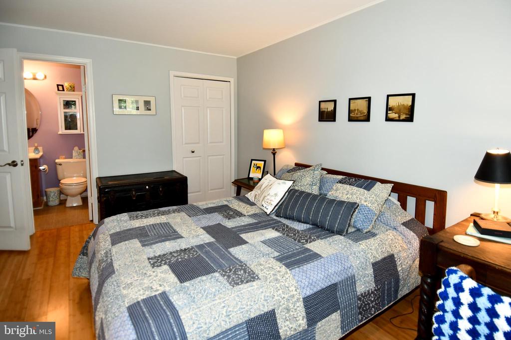 19064 HIGHSTREAM DRIVE Unit: 777