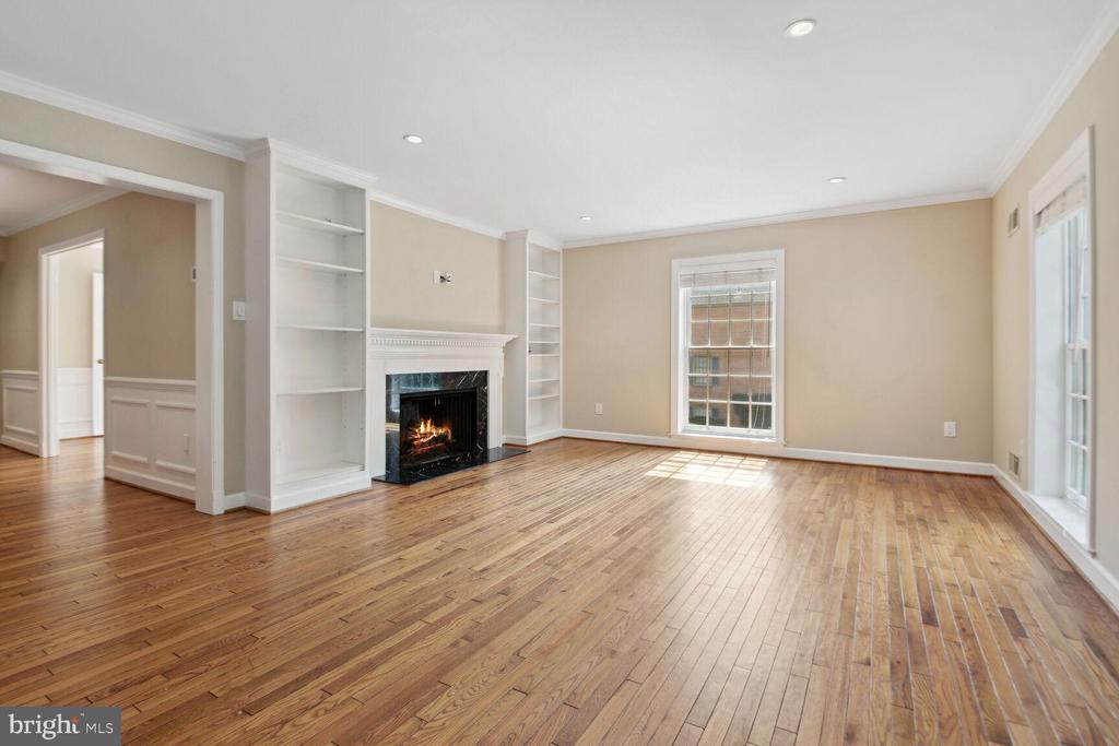 5201 WESTBARD AVENUE Unit: 27