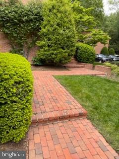 5201 WESTBARD AVENUE Unit: 27